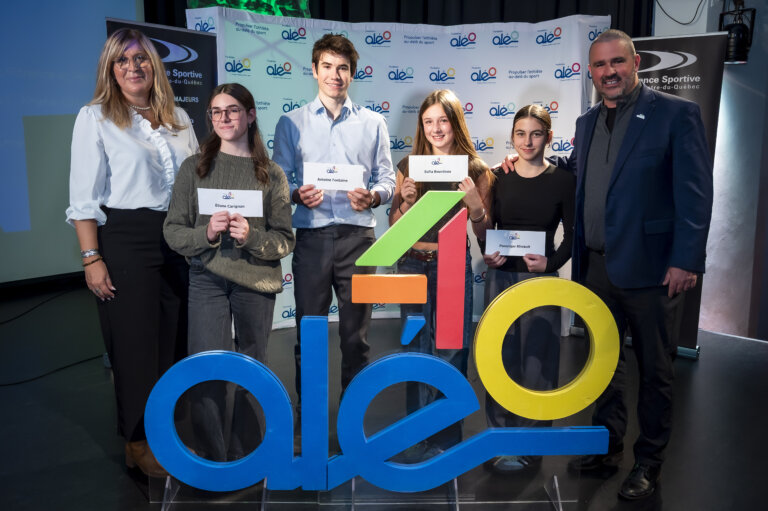 La Fondation Aléo honore cinq élèves de l’école de la Ruche