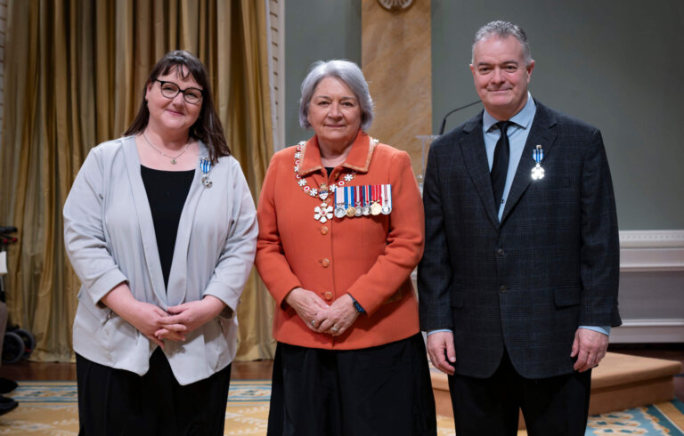 Sylvain Bergeron reçoit la Médaille pour service méritoire à Rideau Hall